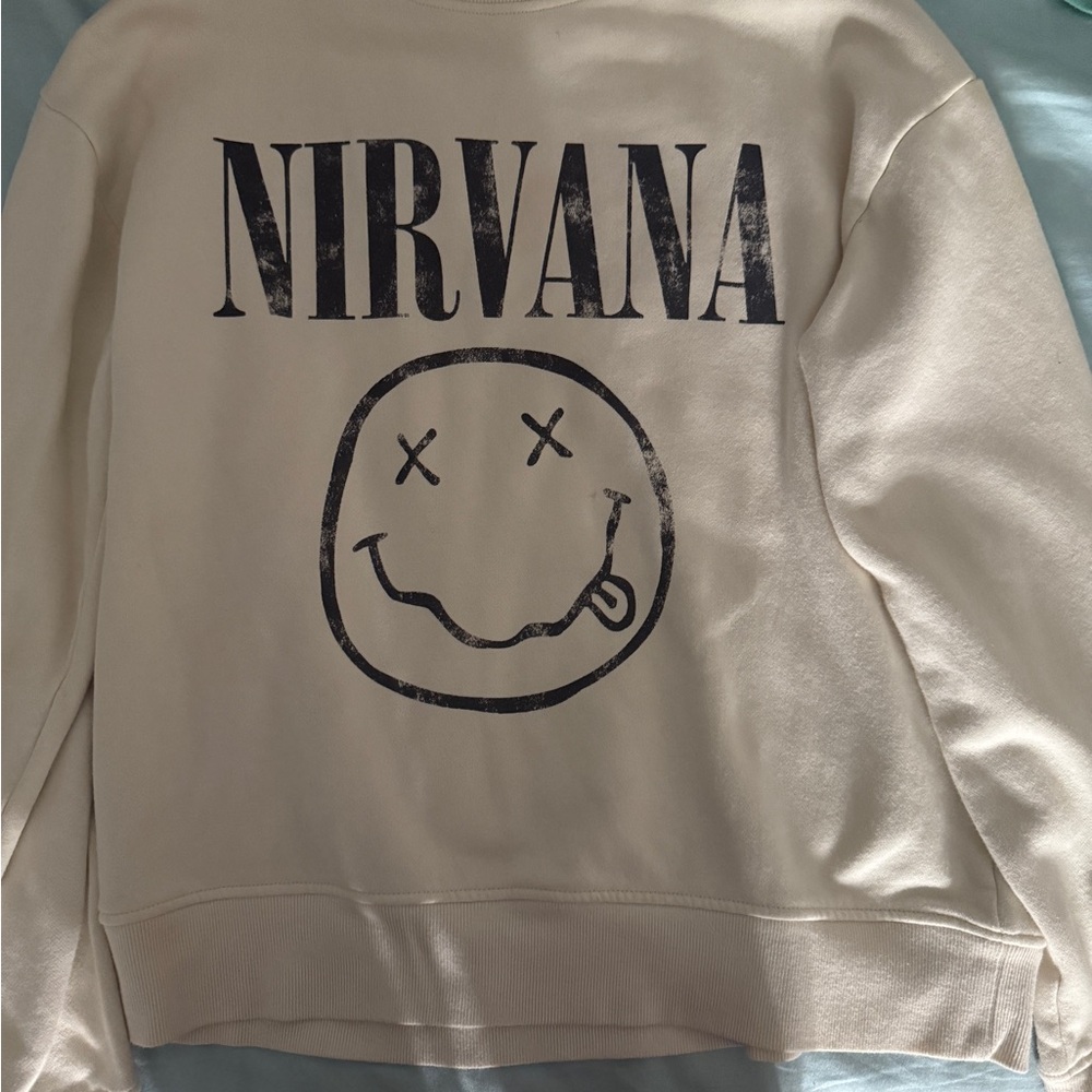 H&M Cream Sweatshirt